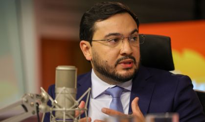 Ministro da Pesca e Aquicultura, Édipo Araújo, durante entrevista ao programa Bom Dia, Ministro