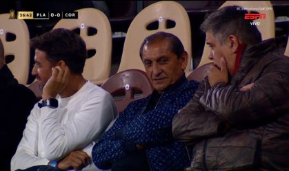 Ramón Diaz no jogo do Corinthians