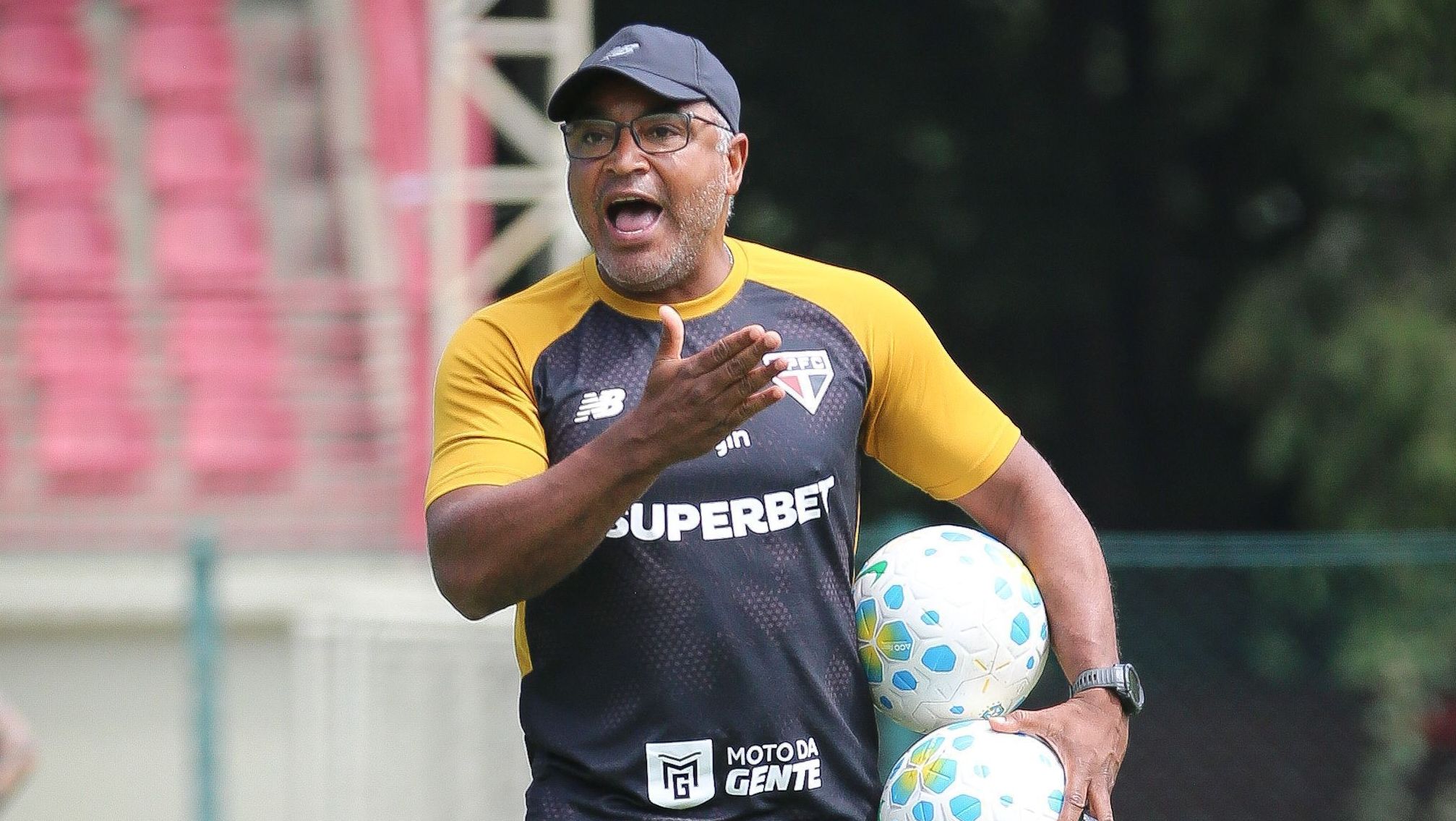 Roger Machado durante treino do São Paulo