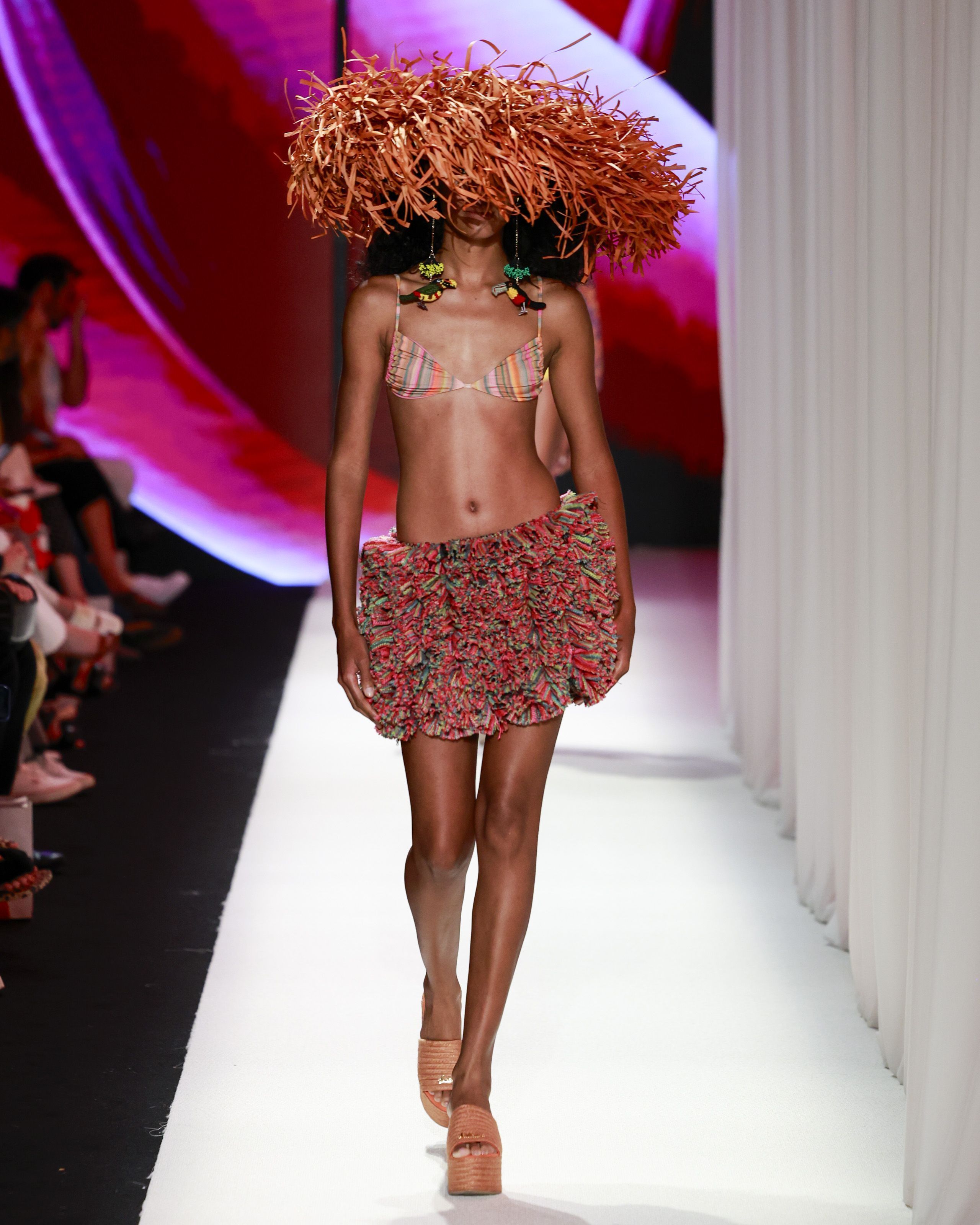 Salinas Rio Fashion Week 2026 • Ze Takahashi/ @agfotosite