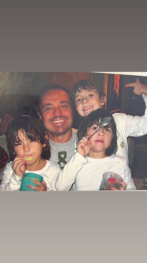 Filha de Gugu resgata fotos antigas ao lado do pai