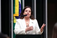 Apoio a Soraya por vaga no TCU é visto como trunfo de Flávio ante Lula