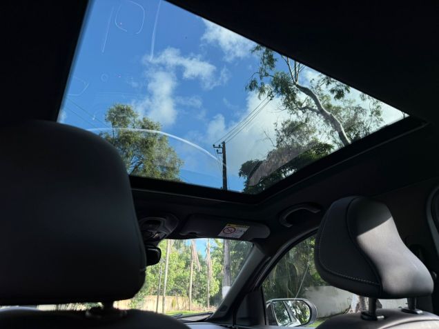 Interior do Fastback Impetus Hybrid • Rodrigo Barros/CNN Brasil