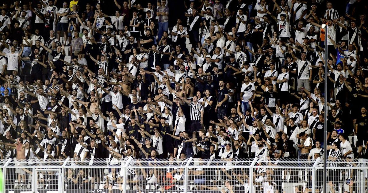 DJ se confunde e toca pagode no lugar do Hino Nacional em jogo da Série B