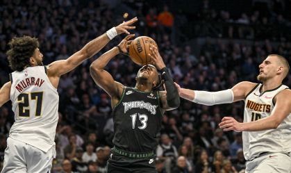 Ayo Dosunmu foi o nome da vitória dos Wolves contra os Nuggets