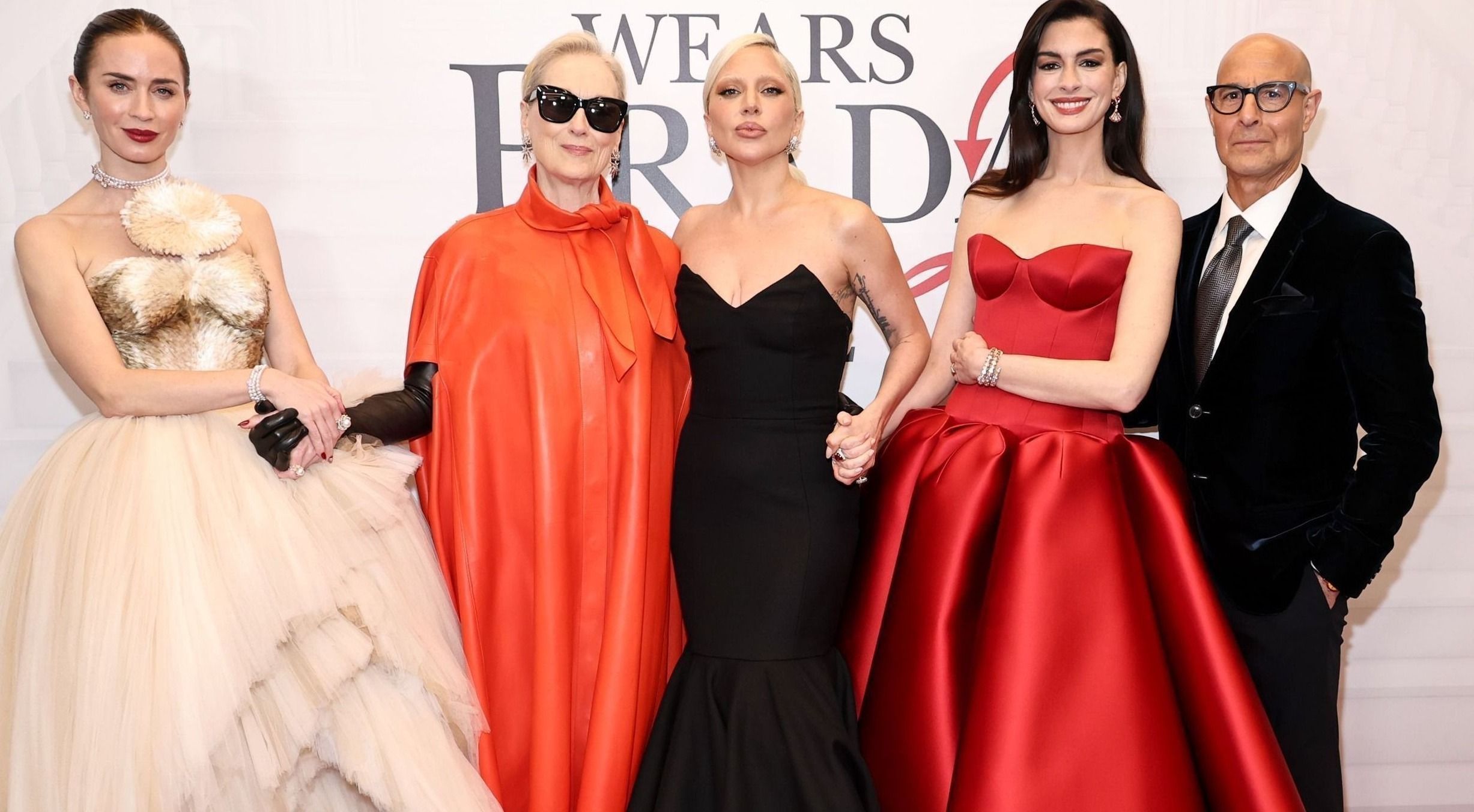 ladygaga トランプ 新品未開付です。 Arrasador: show de Lady Gaga na praia de Copacabana entra para o