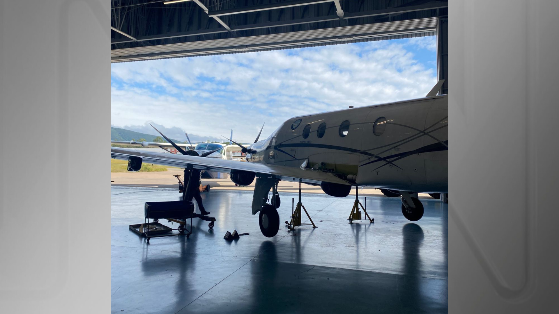 Imagem mostra aeronave Pilatus em hangar da Azul Conecta, em Jundiaí (SP) • Rafael Villarroel/CNN