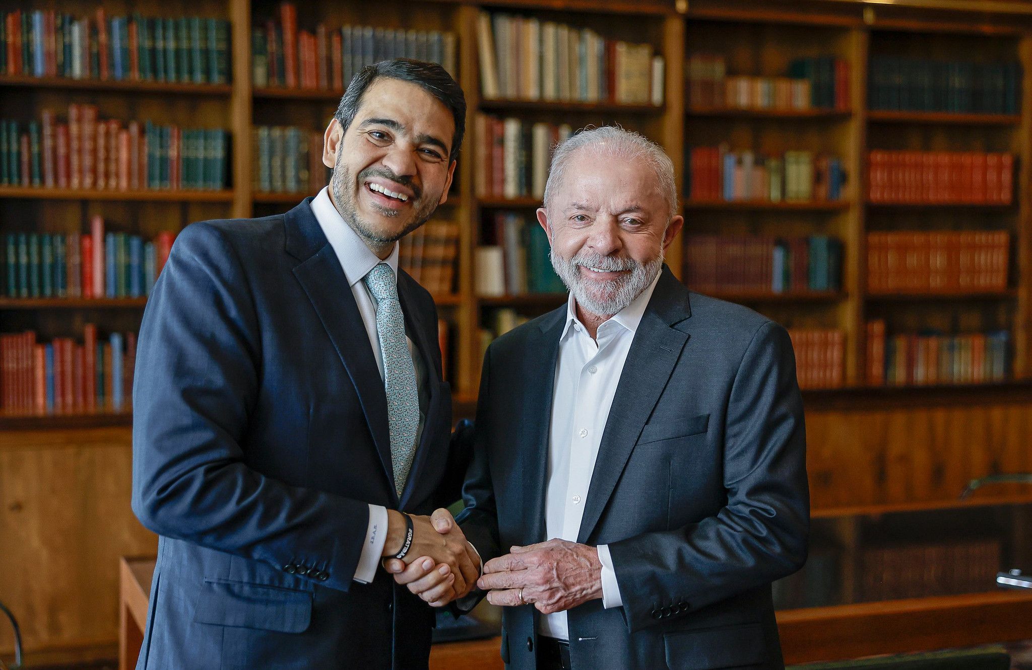 Lula e Jorge Messias na indicação oficial ao STF