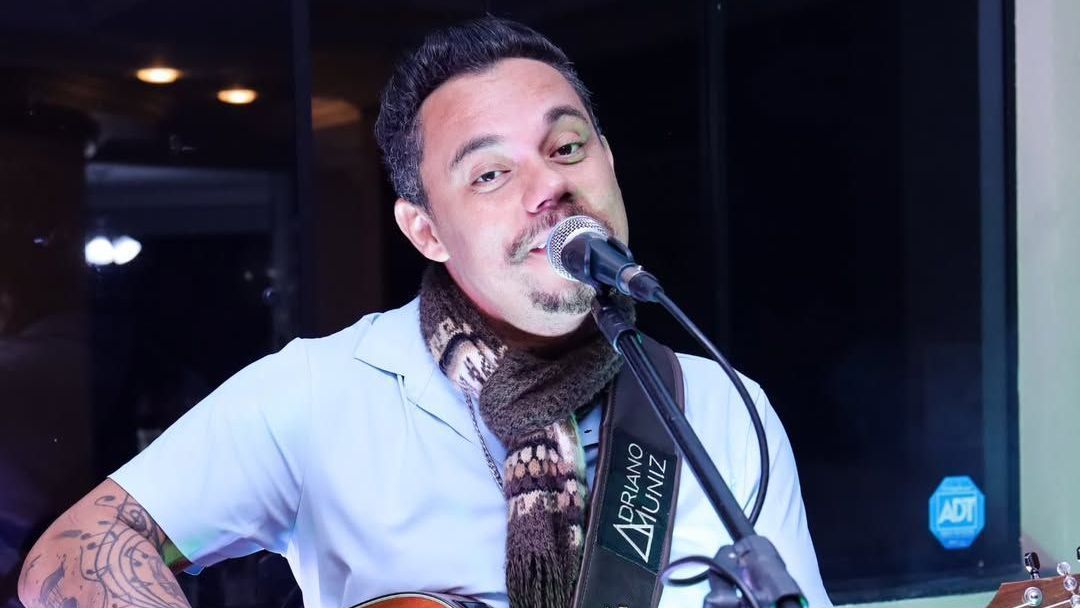 Quem foi Adriano Muniz, cantor encontrado morto no DF
