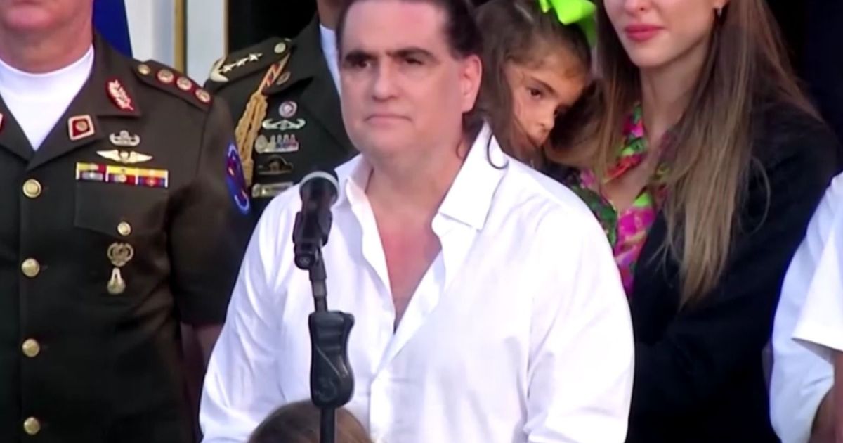 Justiça dos EUA acusa aliado de Maduro de lavagem de dinheiro