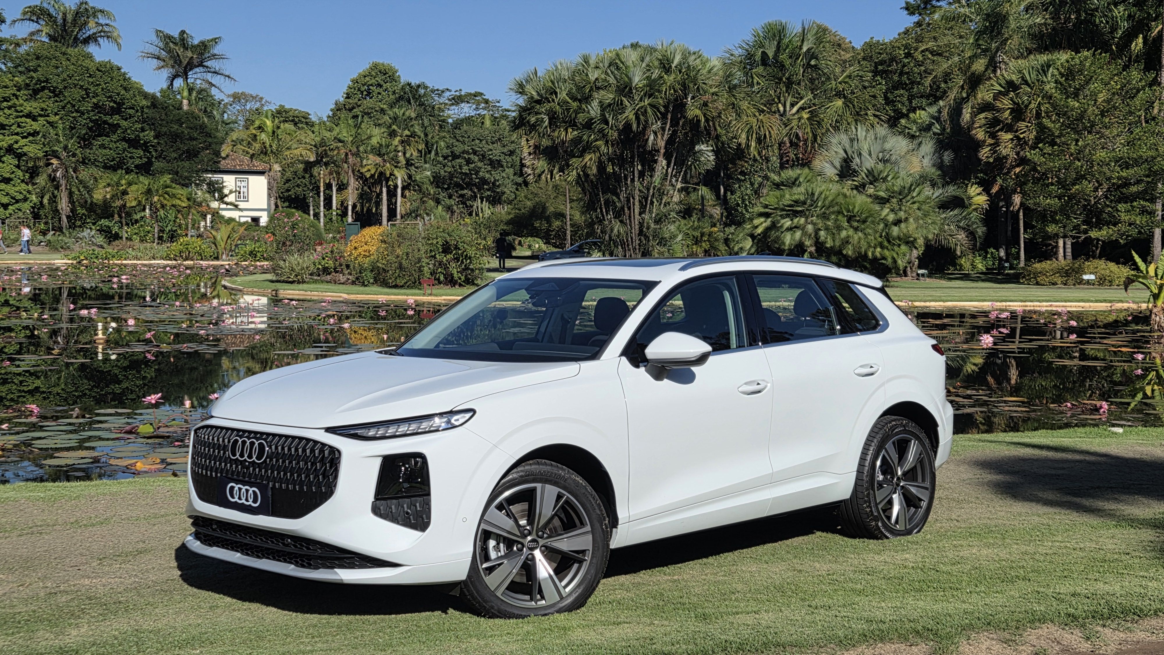 Audi Q3 2026: SUV ganha nova geração com motor mais potente • Thiago Ventura/CNN