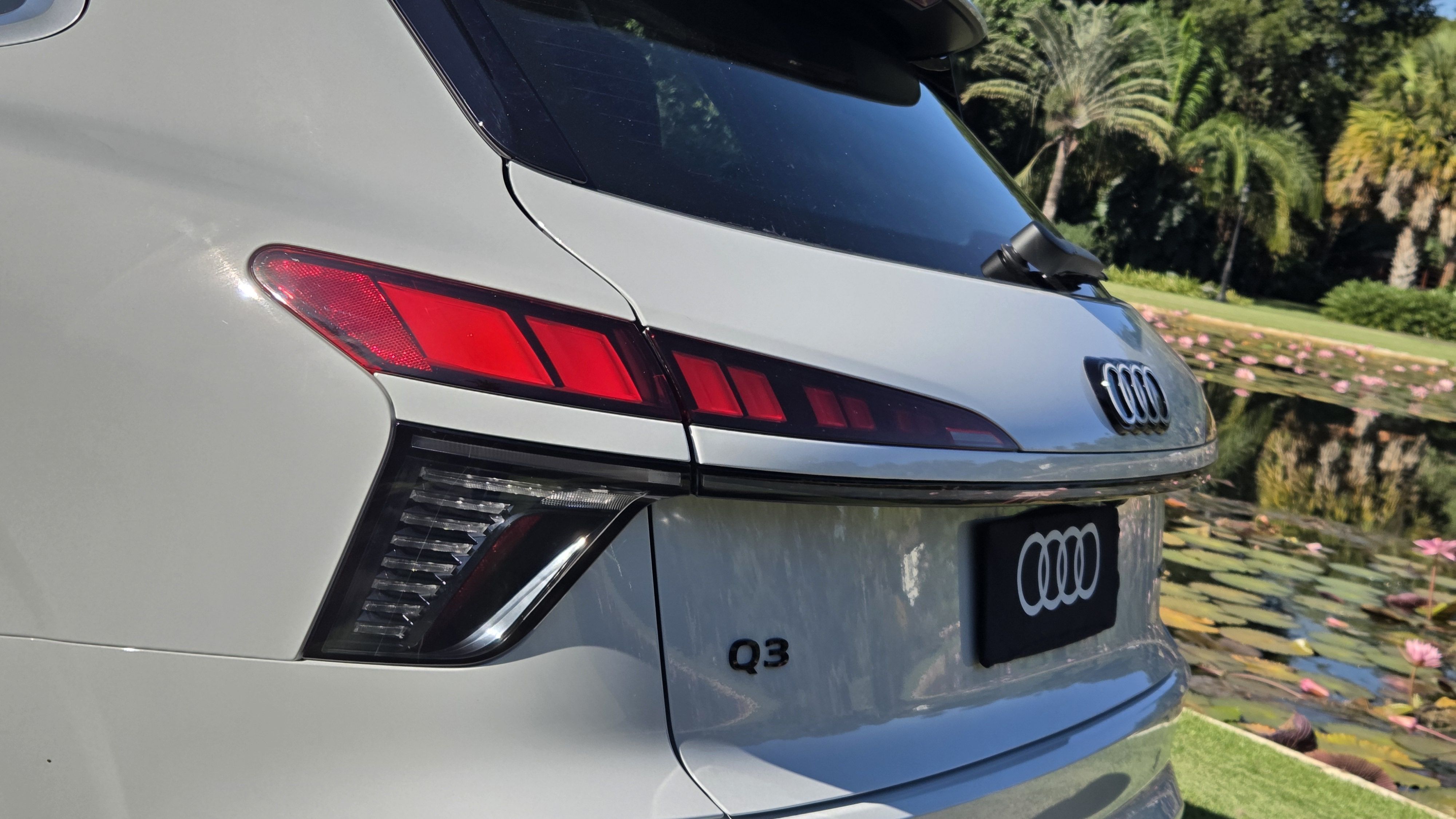 Audi Q3 2026: SUV ganha nova geração com motor mais potente •