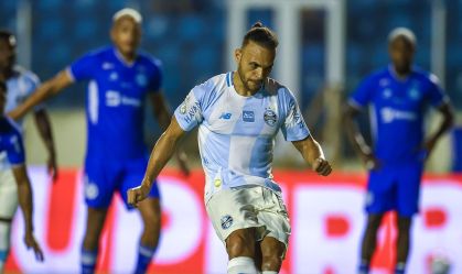 Braithwaite fez dois gols