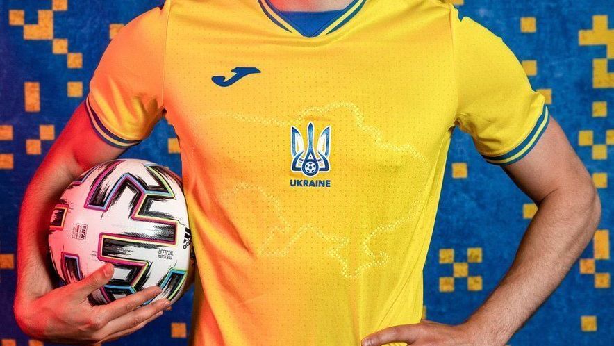 Camisa da Ucrânia irritou os russos