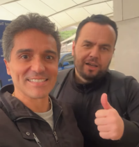 "Ver nosso padrinho": deputados e vereador vão ao Texas visitar Eduardo