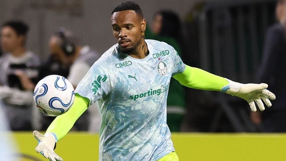 Carlos Miguel, goleiro do Palmeiras