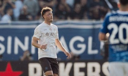 Napoli empatou em visita ao Como