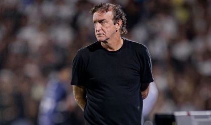Cuca durante empate do Santos contra o Recoleta pela Copa Sul-Americana