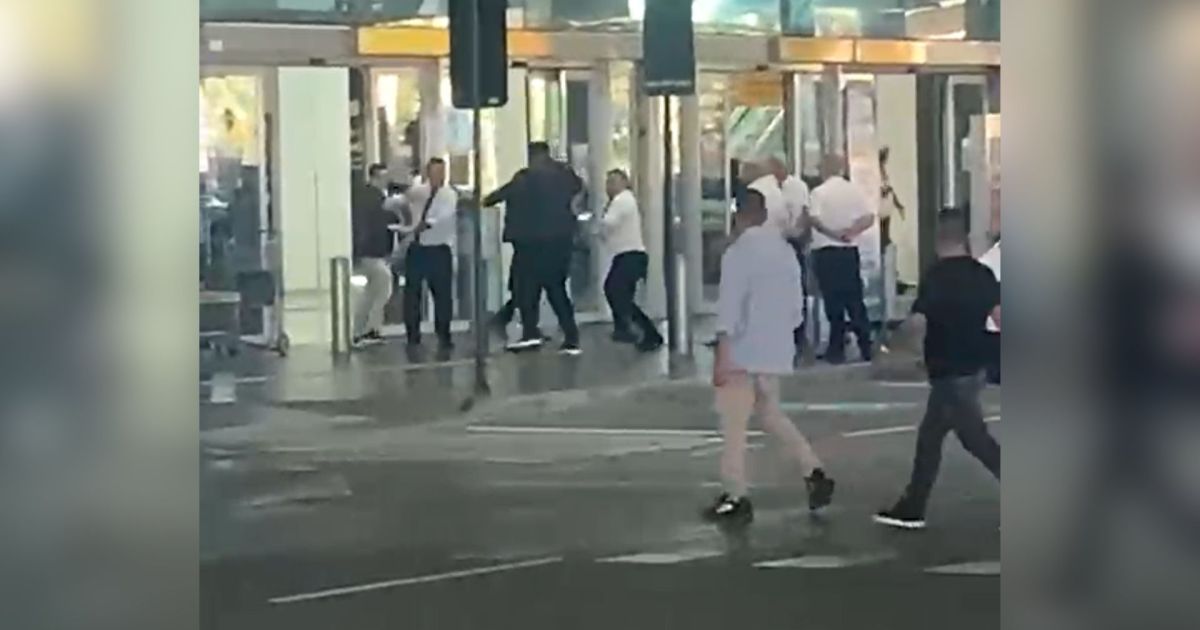 Vídeo: Briga entre motoristas no Aeroporto de Guarulhos deixa um ferido
