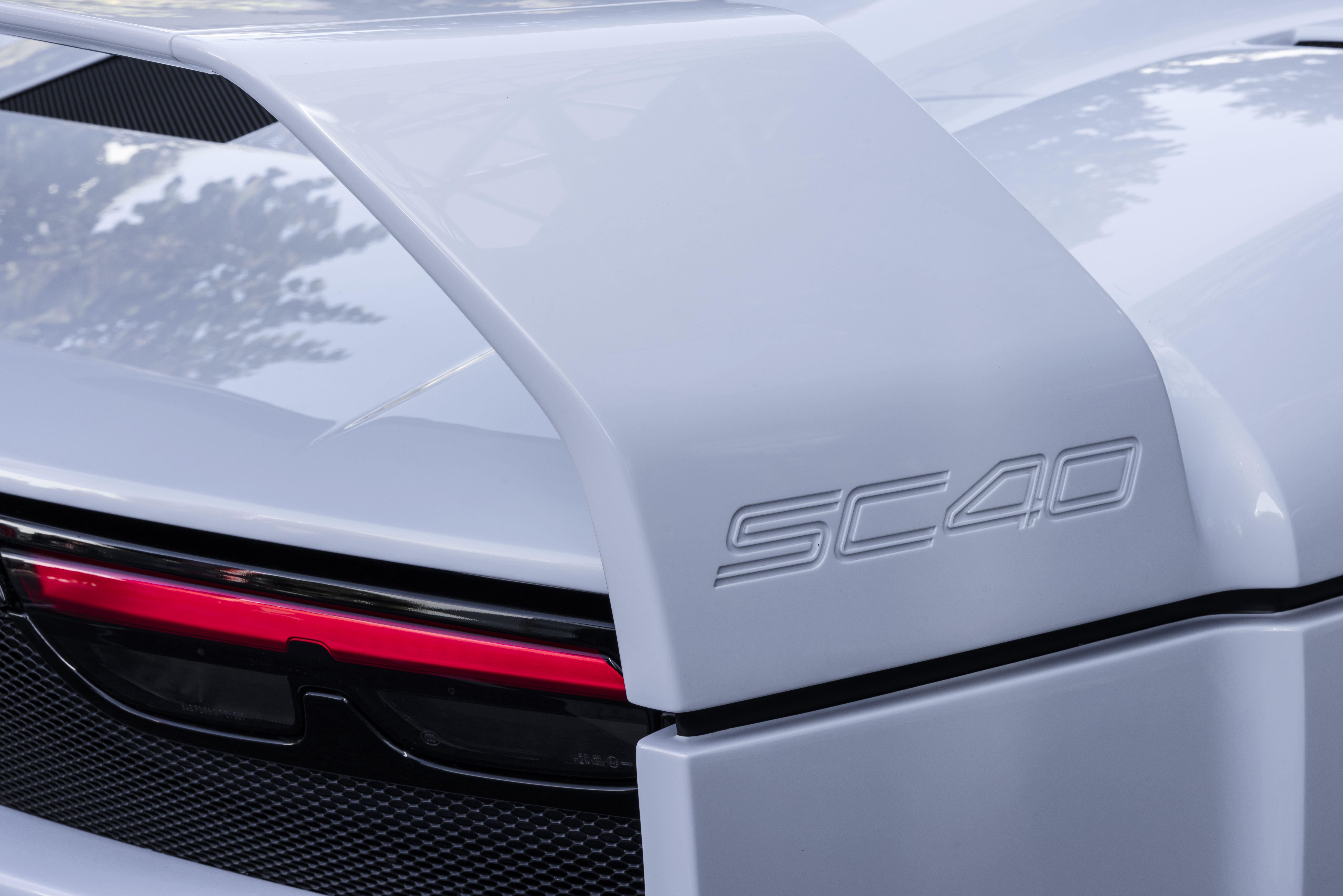 Detalhe na asa da Ferrari SC40
