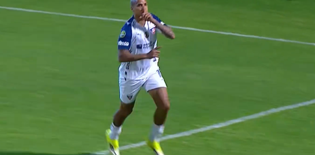 Deyverson Esclarece Polêmica Pós-Pênalti Contra o Palmeiras