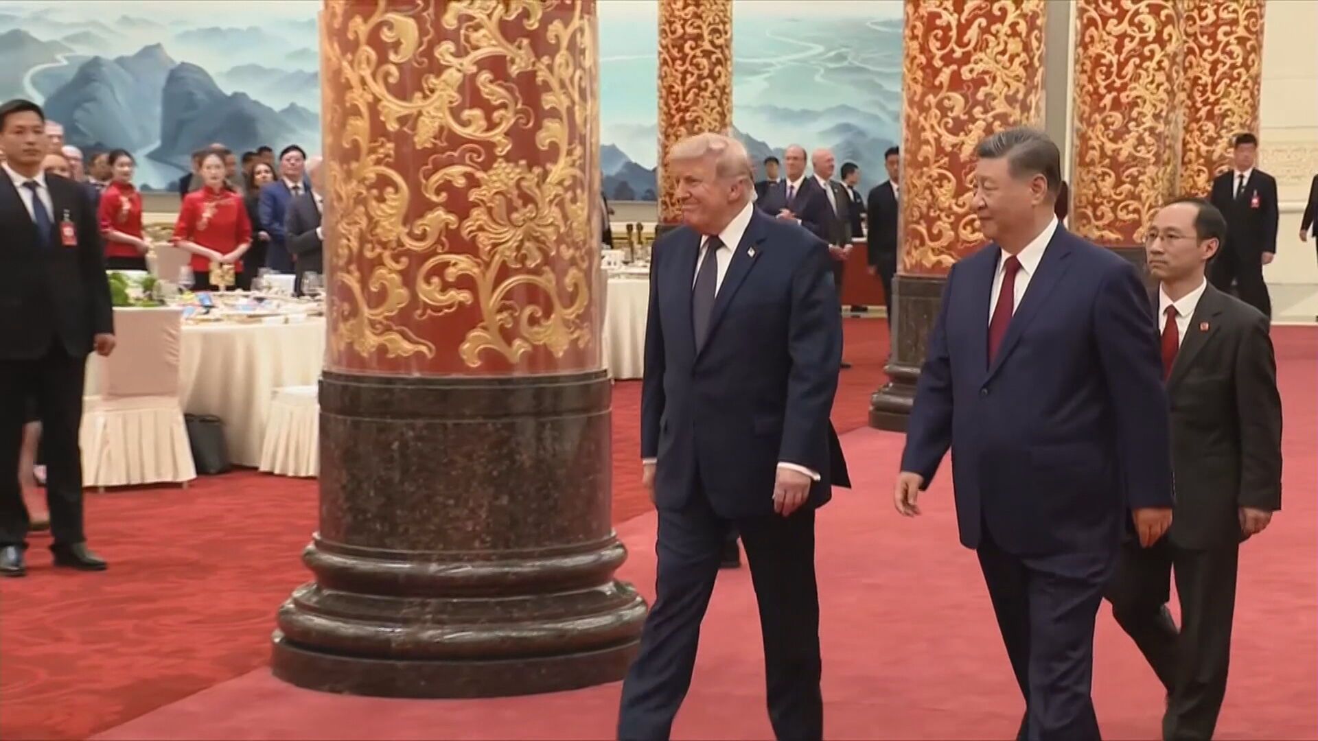 Donald Trump e Xi Jinping chegam a banquete de Estado em Pequim, na China