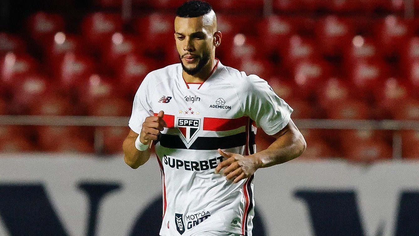São Paulo e zagueiro Dória rescindem contrato