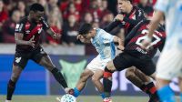 Em duelo com expulsões, Athletico-PR e Grêmio empatam pelo Brasileirão