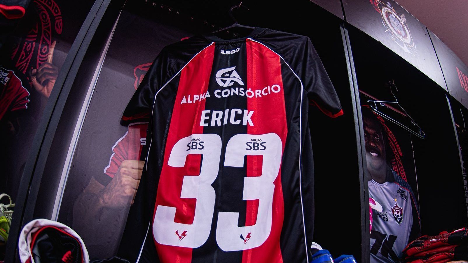 Camisa de Erick antes de Vitória x Flamengo