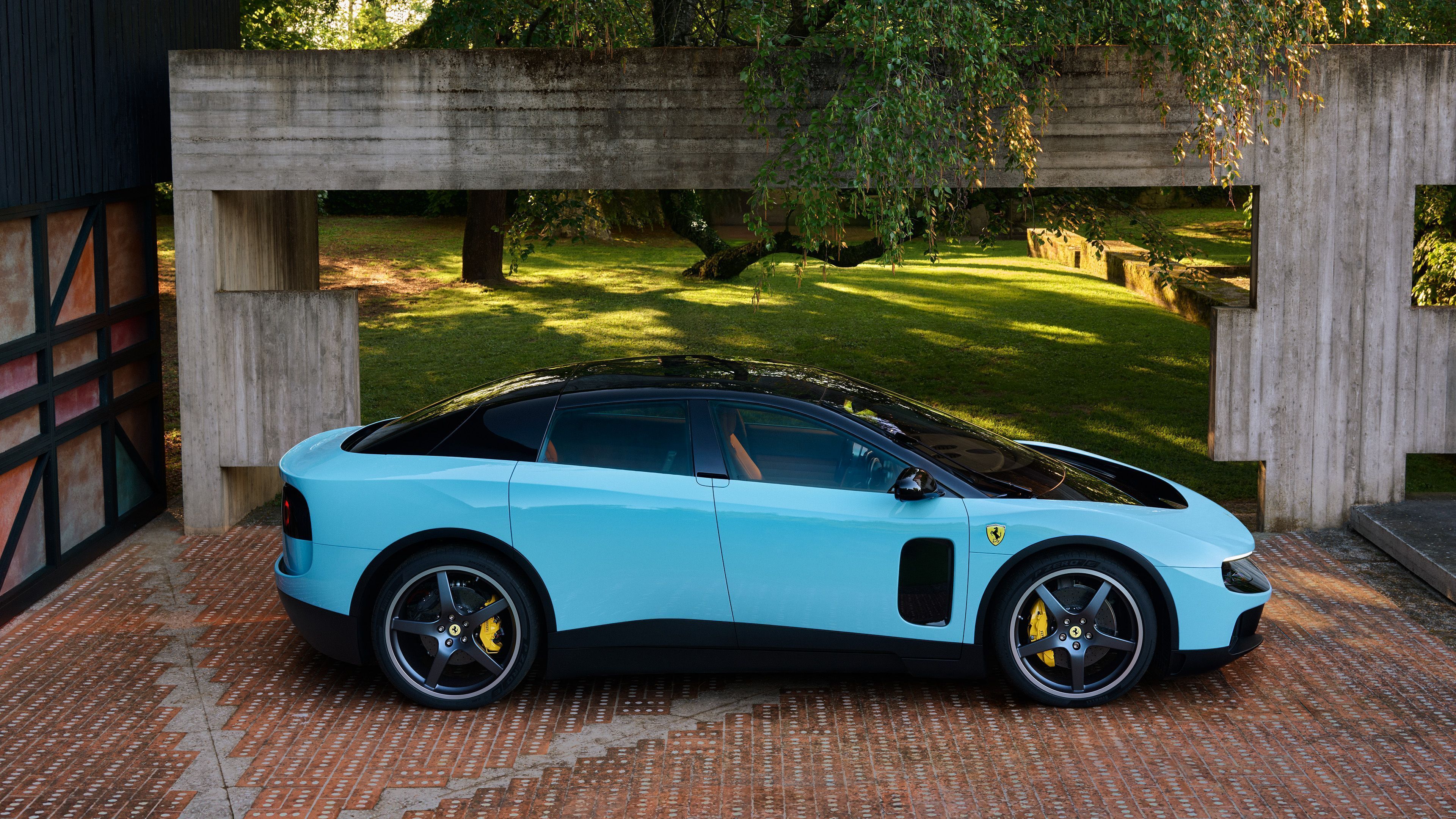 FERRARI_LUCE_HIGH_SIDE_16x9_RGB_WEB_SOCIALS_eb2c6829-f8a0-4cd5-b175-f2cf2f1a7b73