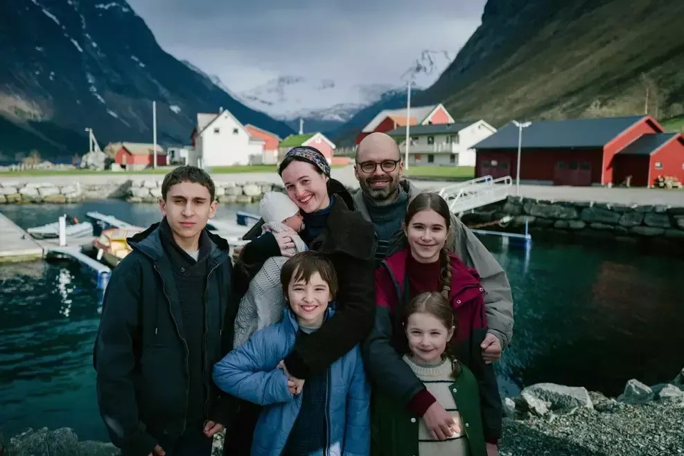 Elenco do filme "Fjord", do diretor Cristian Mungiu