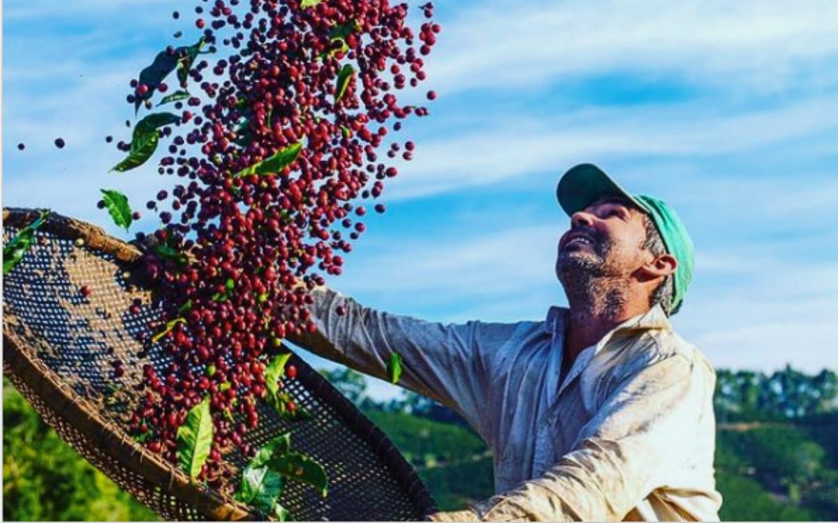 Café à vontade é receita de empresário para atrair novos consumidores