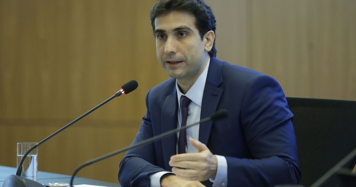Galípolo: Economia mostra resiliência, ainda que Selic esteja restritiva