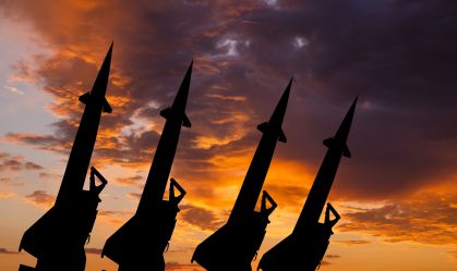 Imagem de destaque do post: EUA aceleram venda US$ 8 bilhões em armas para países do Oriente Médio