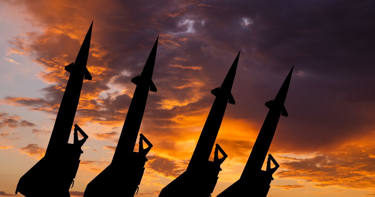 EUA aceleram venda US$ 8 bilhões em armas para países do Oriente Médio
