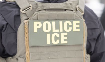 Agente do ICE (Serviço de Imigração, Alfândega e Proteção de Fronteiras) em Minnesota, Estados Unidos, em dezembro de 2025