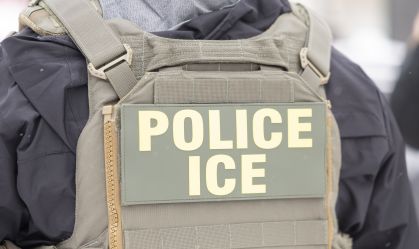 Agente do ICE (Serviço de Imigração, Alfândega e Proteção de Fronteiras) em Minnesota, Estados Unidos, em dezembro de 2025