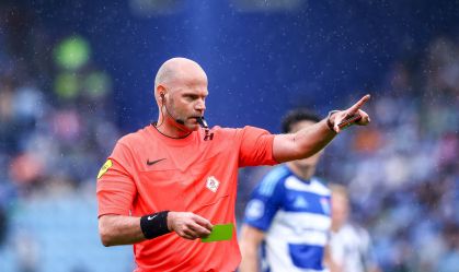 Rob Dieperink atua como árbitro e VAR