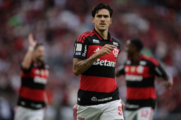 Pedro, atacante do Flamengo • Ruano Carneiro/Getty Images