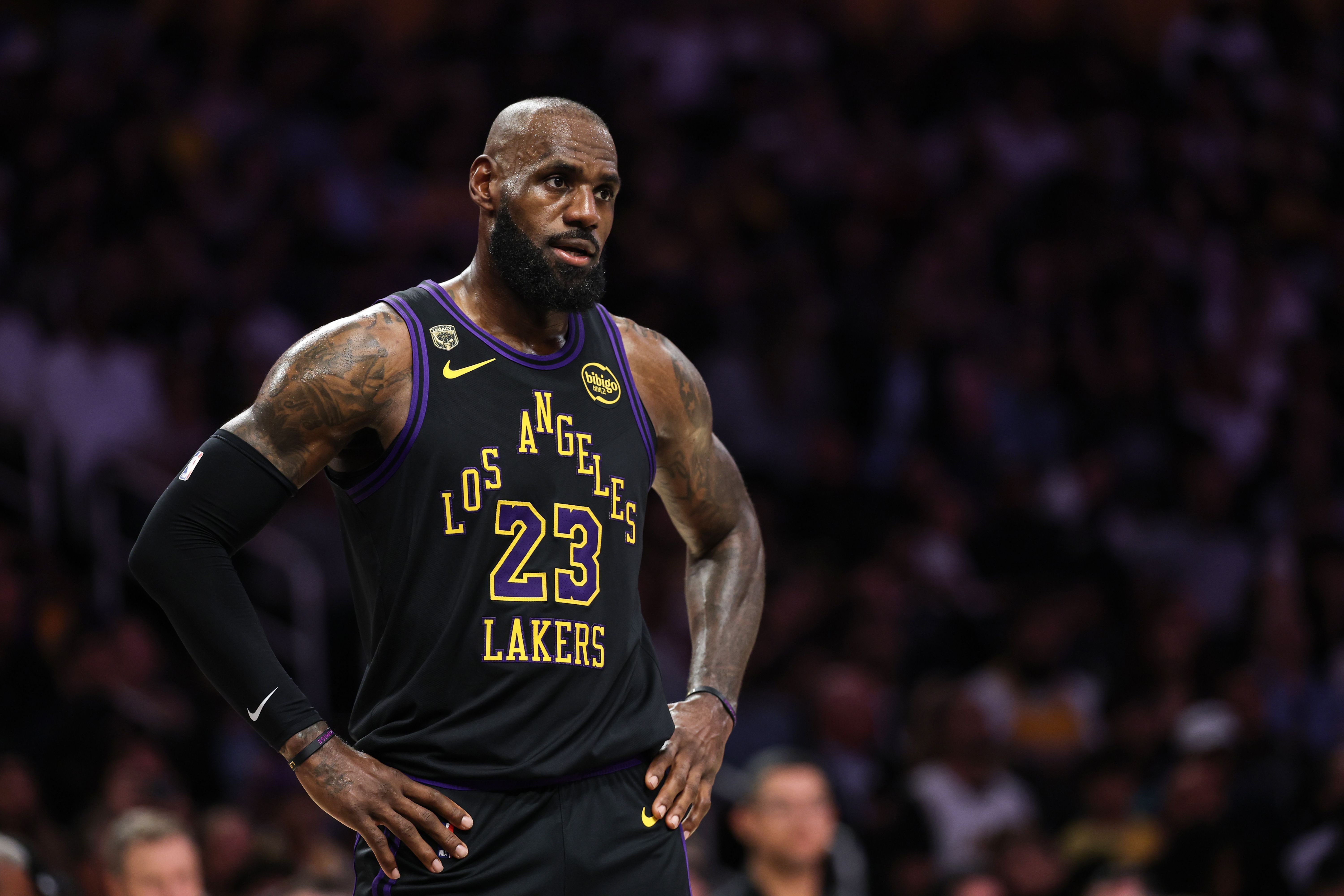 LeBron James foi eliminado com os Lakers nos playoffs da NBA