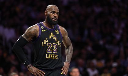 LeBron James foi eliminado com os Lakers nos playoffs da NBA