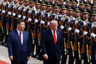 Trump chega ao Grande Salão do Povo para reunião bilateral com Xi Jinping