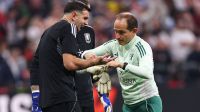 Dibu Martínez revela dedo quebrado antes da final da Europa League