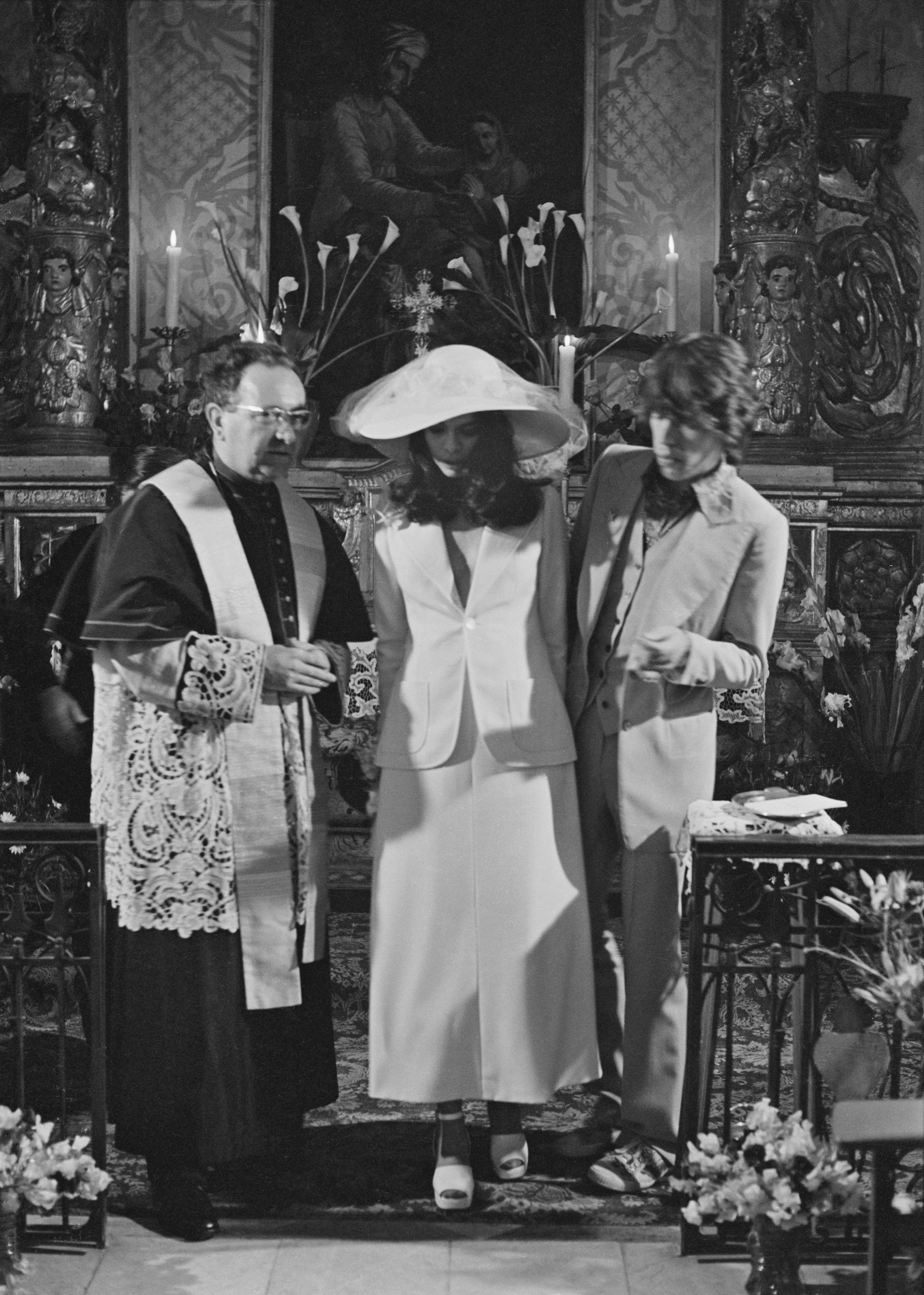 Casamento de Mick Jagger e Bianca Jagger, em 12 de maio de 1971 • Reg Lancaster/Daily Express/Hulton Archive/Getty Images