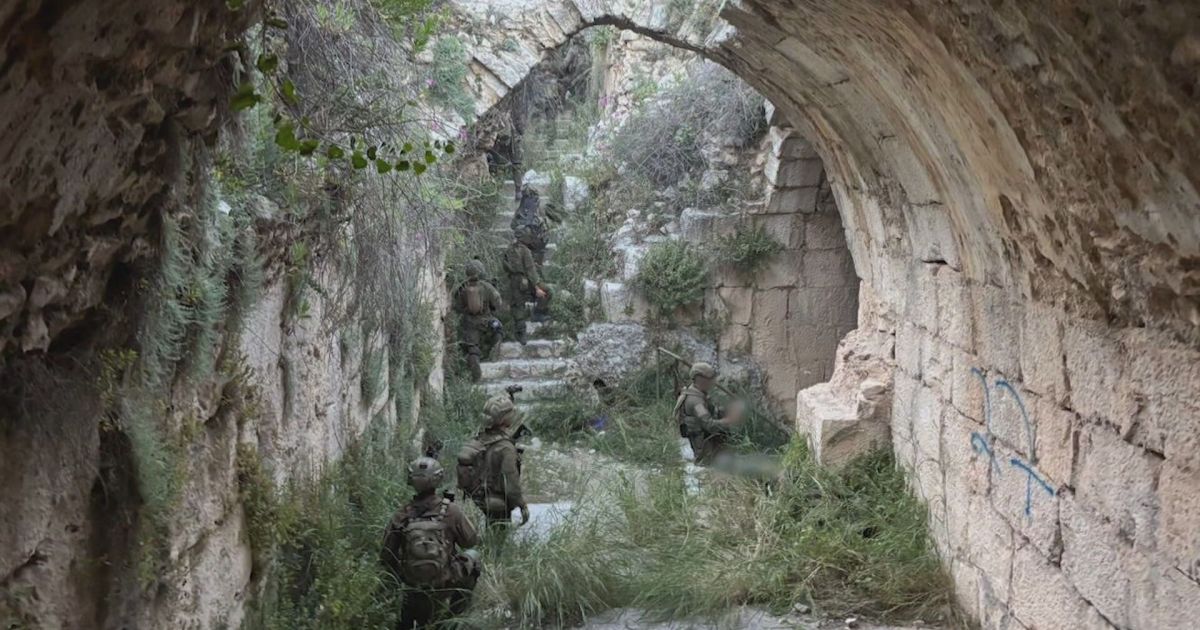 Paisagem de vilarejos destruídos no sul do Líbano sob controle israelense