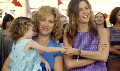 Lisa Ann Walter e Jennifer Aniston contracenando no filme "Todo Poderoso"