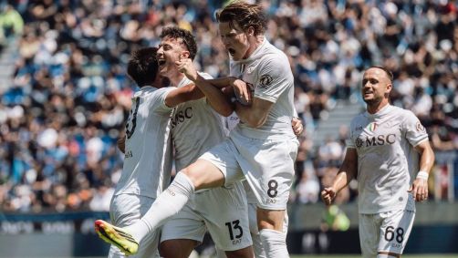 Napoli vence Pisa na Serie A