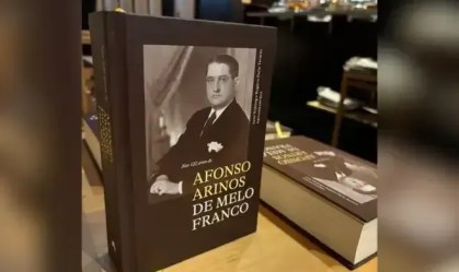 Livro “Nos 120 anos de Afonso Arinos de Melo Franco” foi organizado pelo Arno Wehling
