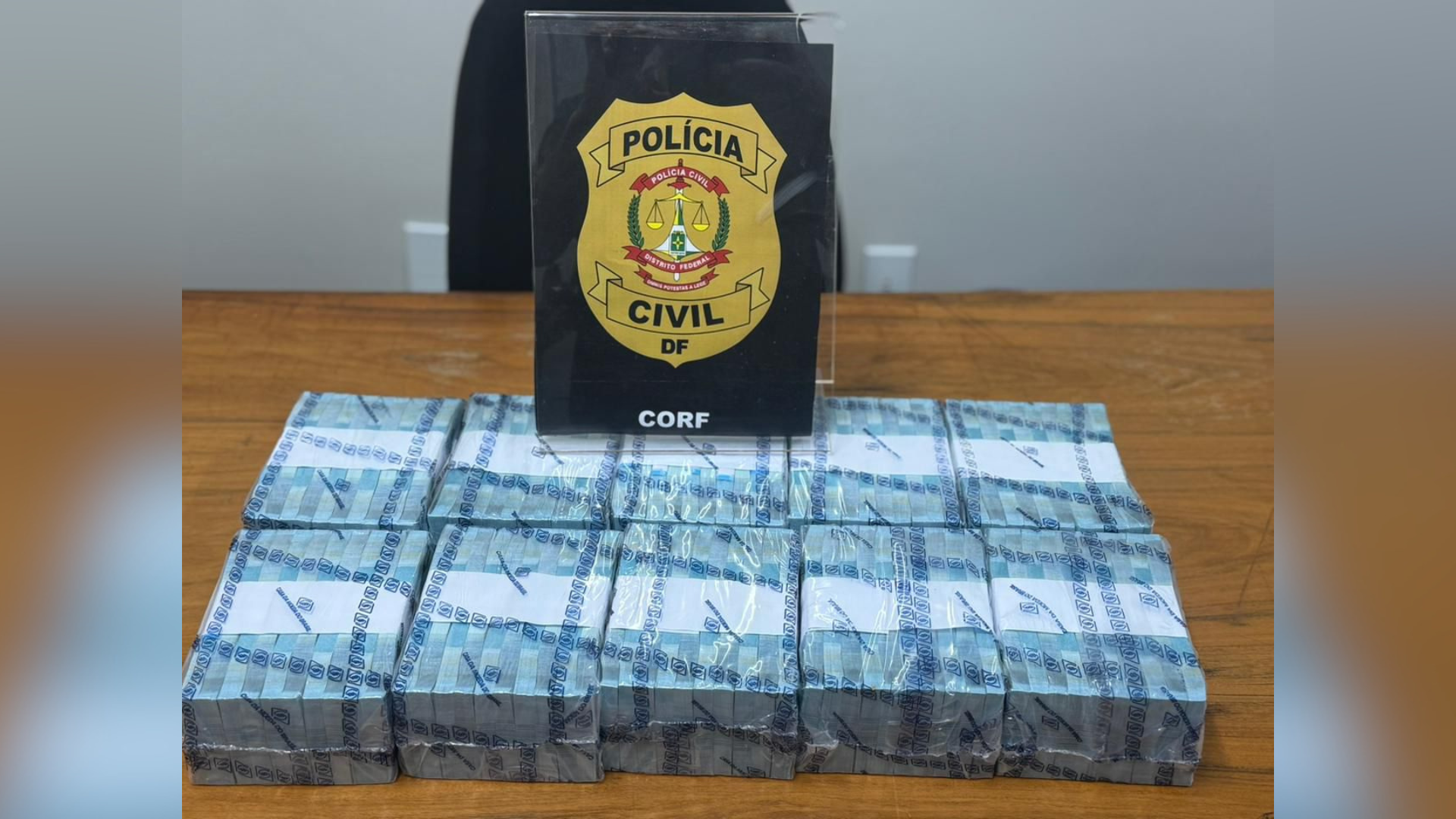 PRESO SAQUE DINHEIRO