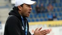 Técnico tcheco é banido pela Uefa após filmar jogadoras em vestiário